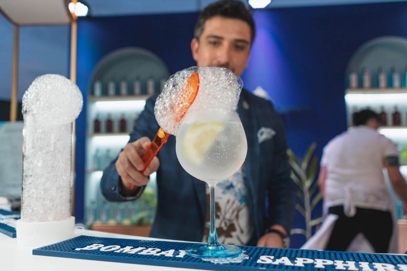 Bombay Sapphire bar at Gin Tonic Festival
